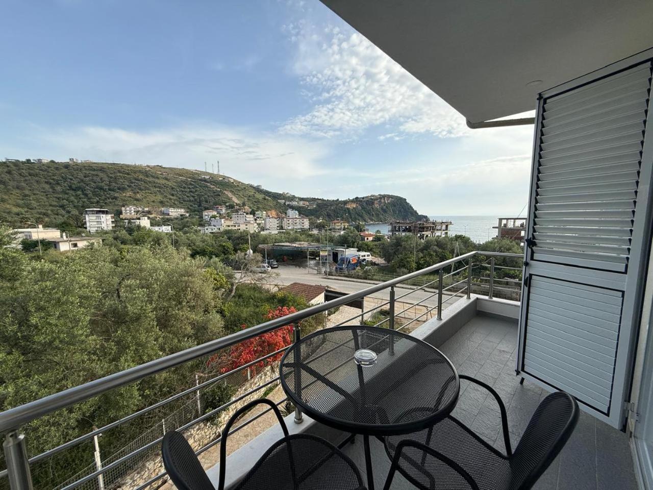 Hotel Stolis Himarë Exterior foto